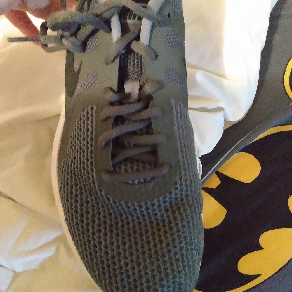 Nikes - Picture 2 of 2